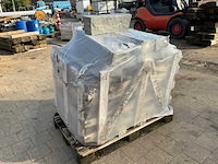 Kandla grijs boordstenen ca 91 lm - afbeelding 4 van  5