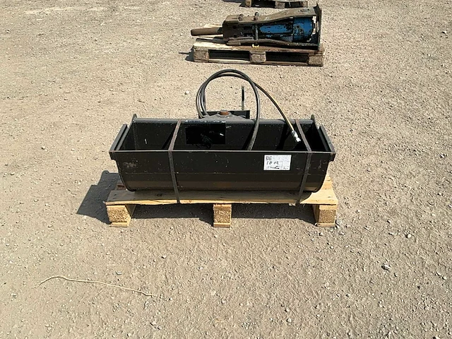Kantelbak cw05 andere grondverzetmachines - afbeelding 7 van  12