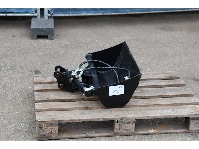 Kantelbak graafmachine nieuw - afbeelding 1 van  1