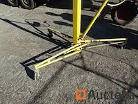 Kantelbare gyproc plate lift