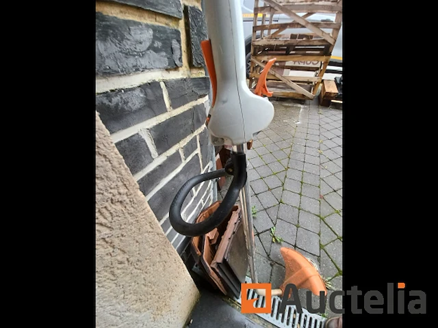 Kantenfrees stihl fs38 - afbeelding 7 van  8
