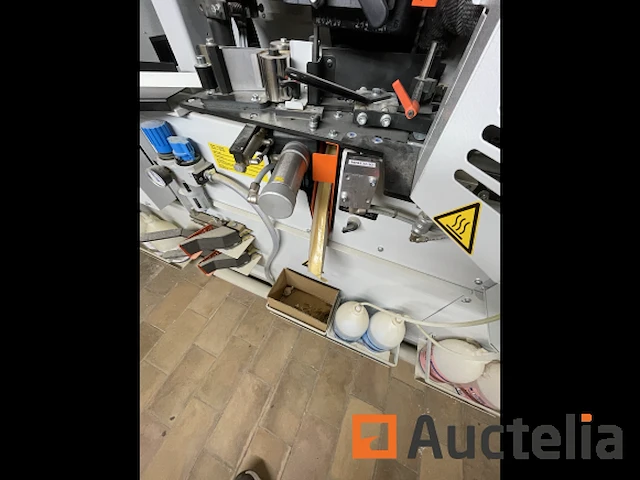 Kantenlijmmachine hebrock akv 3005 dk-f airtronic 2019 - afbeelding 21 van  58