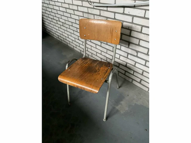 Kantinetafel+ 10 diverse stoelen - afbeelding 5 van  8