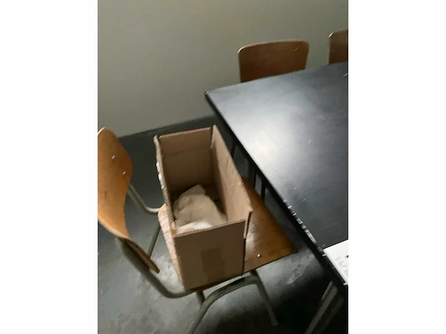 Kantinetafel+ 10 diverse stoelen - afbeelding 8 van  8