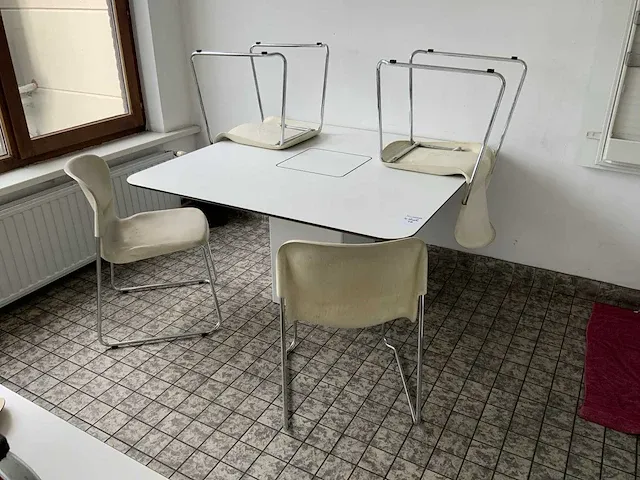 Kantinetafel met 4 stoelen - afbeelding 1 van  5