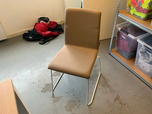 Kantinetafel met 8 stoelen - afbeelding 5 van  7