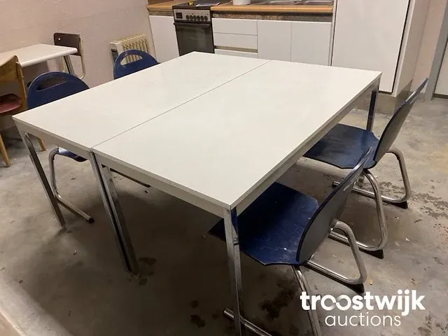 Kantinetafels en stoelen - afbeelding 3 van  5