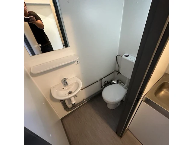 Kantoor container inclusief meubilair - afbeelding 16 van  22
