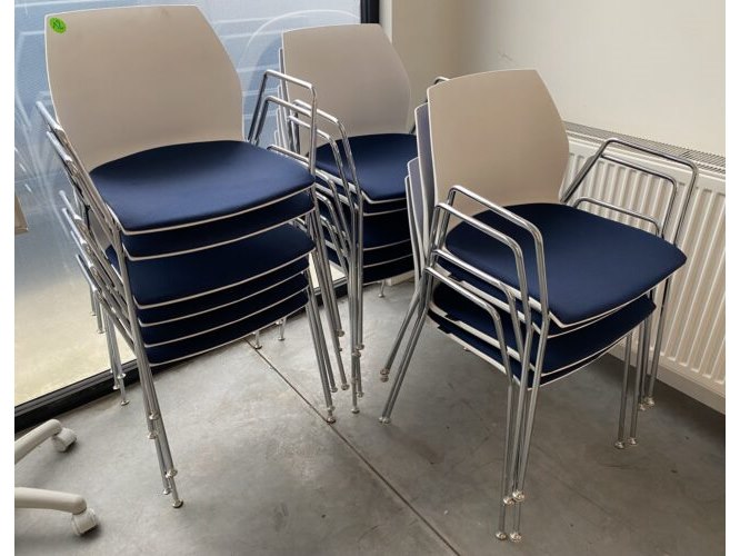 Kantoormateriaal - inrichting - led schermen