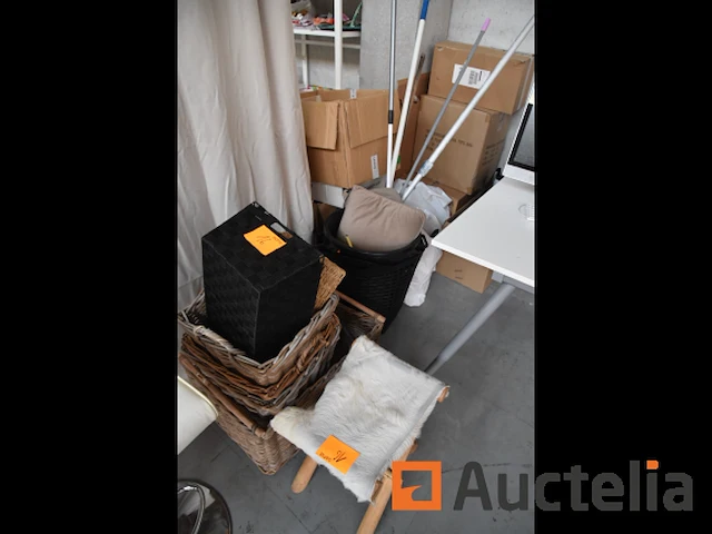 Kantoormaterialen en diverse - afbeelding 7 van  17
