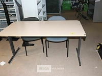 Kantoortafel met stoel - afbeelding 1 van  3