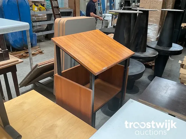 Kantoortafel - afbeelding 7 van  8