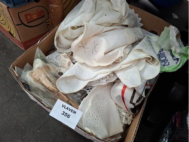 Kantwerk - afbeelding 1 van  1