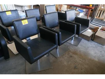 Kappersstoelen, electro, deco, meubilair en varia
