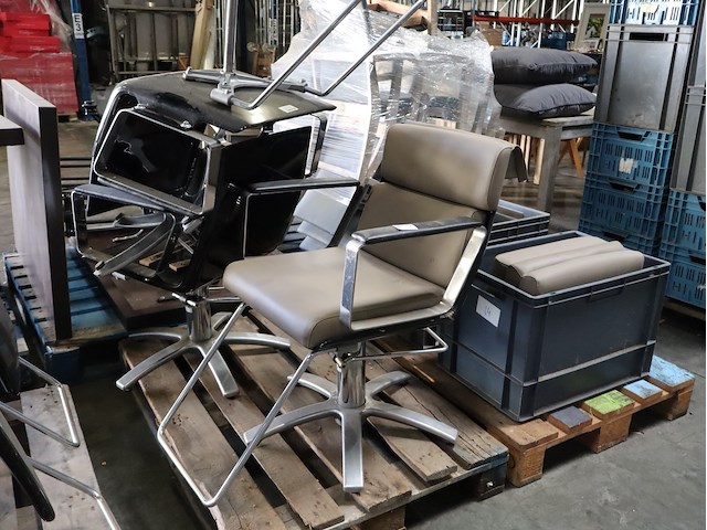 Kappersstoelen (x3) - afbeelding 1 van  3