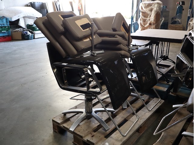 Kappersstoelen (x4) - afbeelding 1 van  4