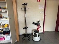 Kapstok en opstapje - afbeelding 1 van  5