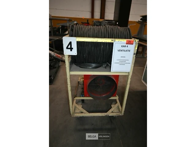 Kar met ventilatiemateriaal voor brandweer - afbeelding 2 van  8