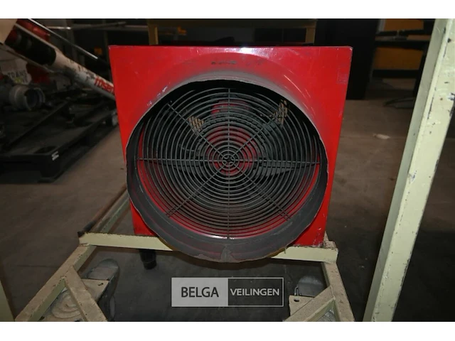 Kar met ventilatiemateriaal voor brandweer - afbeelding 4 van  8