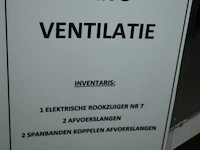 Kar met ventilatiemateriaal voor brandweer - afbeelding 3 van  7