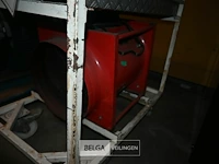 Kar met ventilatiemateriaal voor brandweer - afbeelding 4 van  7