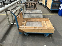 Kar - afbeelding 1 van  4
