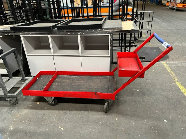 Kar - afbeelding 1 van  4