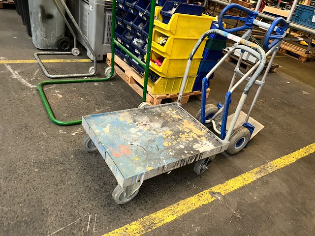 Kar - afbeelding 1 van  3