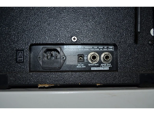 Karaoke systeem dynasty 1000da met draadloze microfoon dtech uh-102 - afbeelding 6 van  9