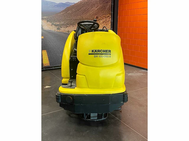 Karcher - br100/250r - zelfrijdende kuismachine - afbeelding 4 van  11