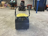 Kärcher 750 ksm straatveegmachine - afbeelding 11 van  12