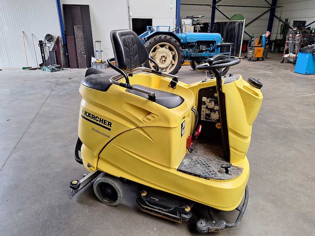Karcher b140 d75 schrobzuigmachine - afbeelding 1 van  5