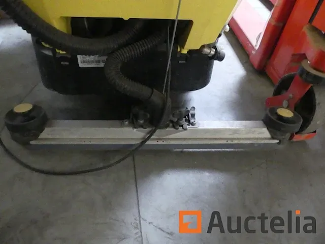 Karcher bd 55/40 c schrobzuigmachine - afbeelding 6 van  23