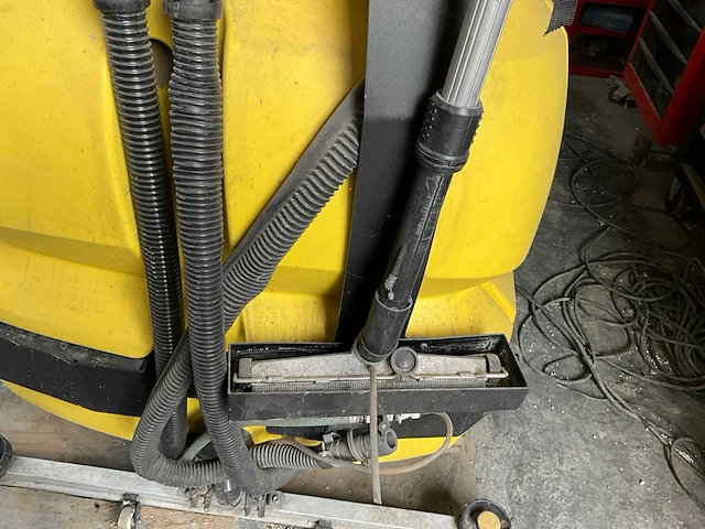 Kärcher br 100/250 r schoonmaakwagen - afbeelding 9 van  12