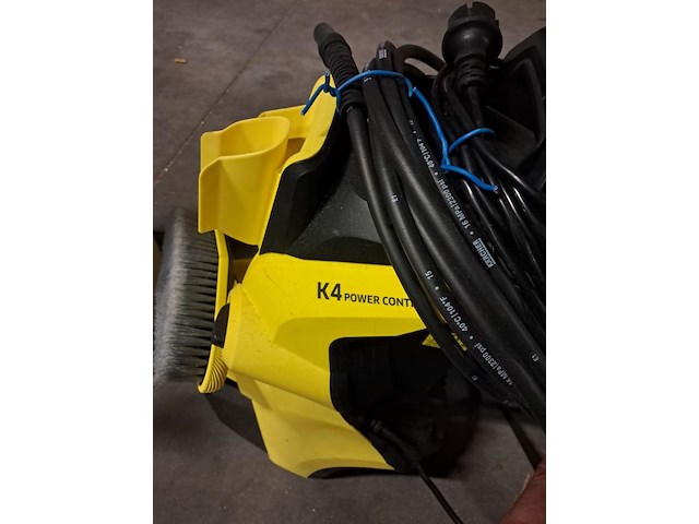 Karcher hoge drukreineger k4 (zo goed als nieuw) - afbeelding 3 van  4