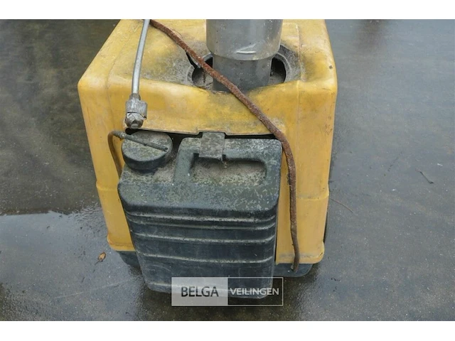 Karcher hoge drukreiniger hds690 - afbeelding 4 van  5