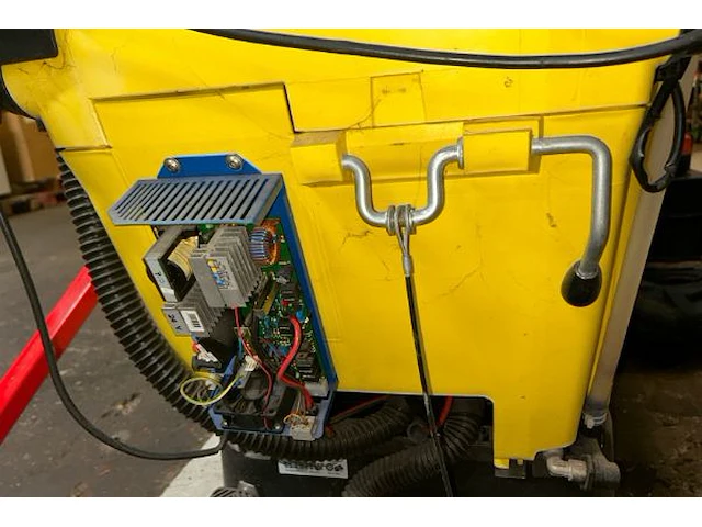 Kärcher industriële schrobmachine - afbeelding 4 van  7