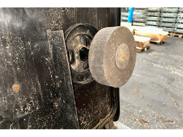 Kärcher industriële schrobmachine - afbeelding 6 van  7