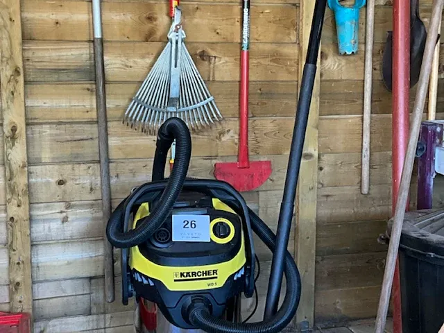 Karcher industriële stofzuiger - afbeelding 1 van  2