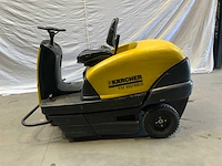 Kärcher km 100/100r zelfrijdende veegmachine