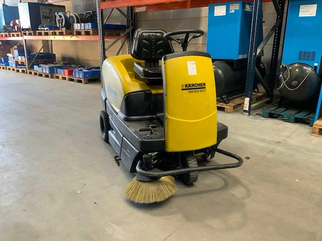 Kärcher km 100/100r zelfrijdende veegmachine - afbeelding 5 van  11