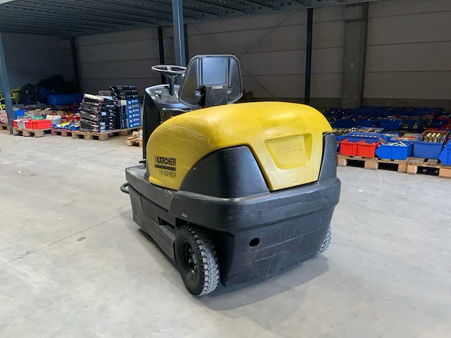 Kärcher km 100/100r zelfrijdende veegmachine - afbeelding 8 van  11