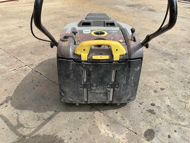 Kärcher km 74/40 w p met honda motor - industriële stofzuiger - afbeelding 22 van  22