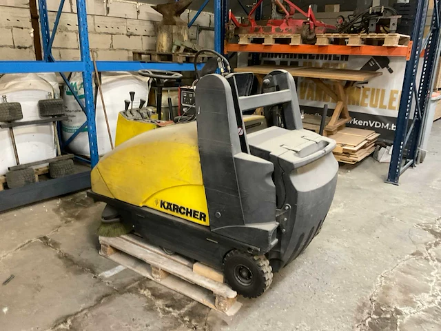 Kärcher kmr 1250 zelfrijdende veegmachine - afbeelding 7 van  14