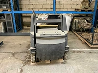 Kärcher kmr 1250 zelfrijdende veegmachine - afbeelding 8 van  14