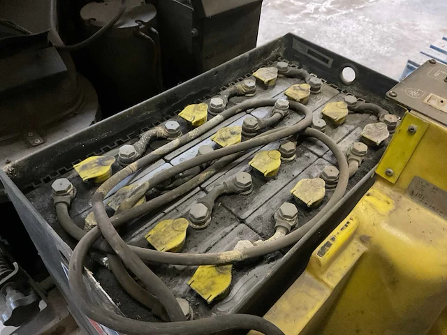 Kärcher kmr 1250 zelfrijdende veegmachine - afbeelding 11 van  14