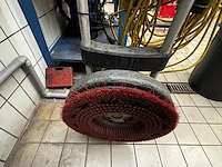 Karcher professional bds 43/180 c schuurmachine - afbeelding 3 van  5