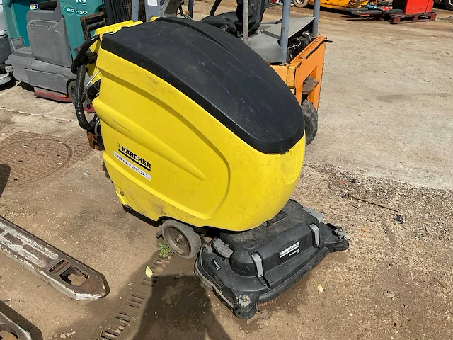 Kärcher proffesional d65 veegmachine - afbeelding 3 van  7