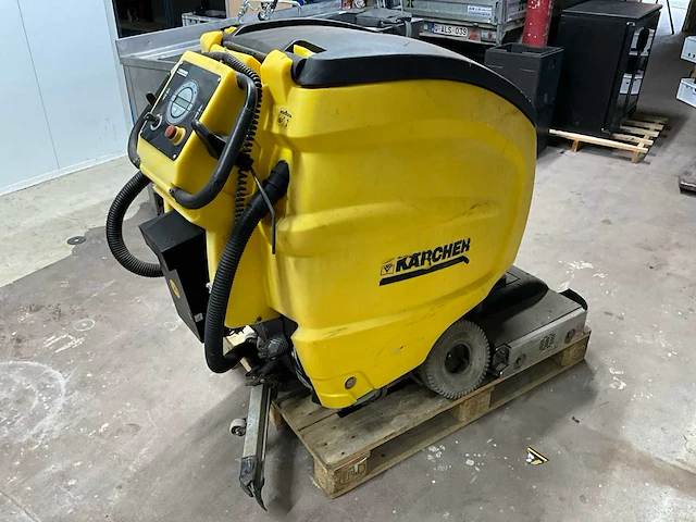 Kärcher schrobzuigmachine - afbeelding 1 van  15