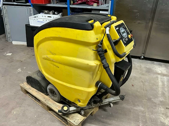 Kärcher schrobzuigmachine - afbeelding 9 van  15